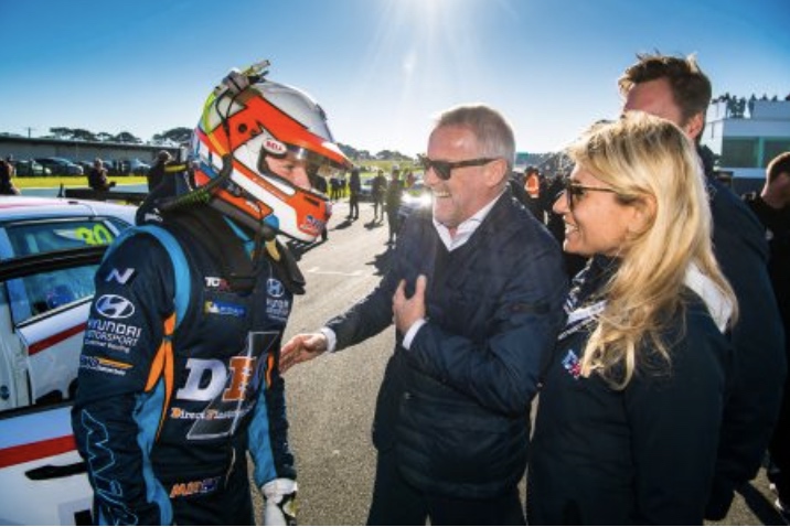 australian touring car racing series driver