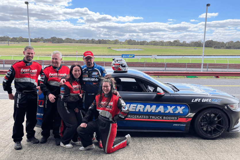Sandhurst Raceway V8 Supercar Drive Experiences Melbourne | Sandown Hot Laps