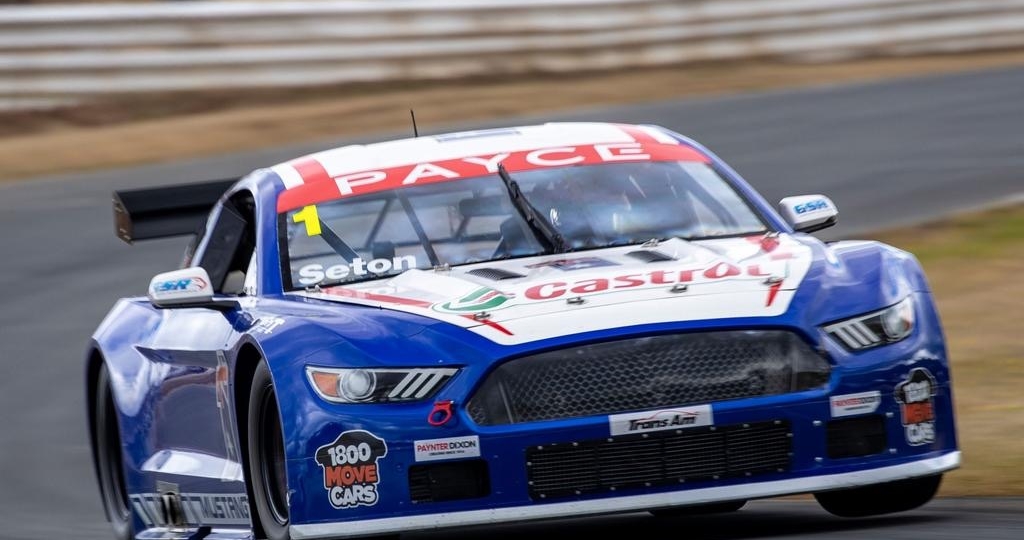 lochie dalton trans am racing around the race track